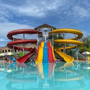 Sedapnya Berenang di Waterpark Tanjung Morawa Bareng Keluarga