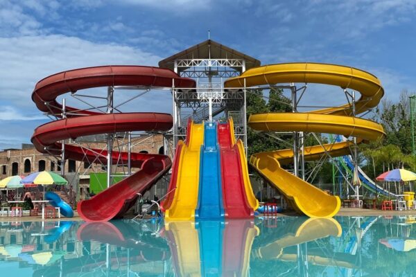 Sedapnya Berenang di Waterpark Tanjung Morawa Bareng Keluarga